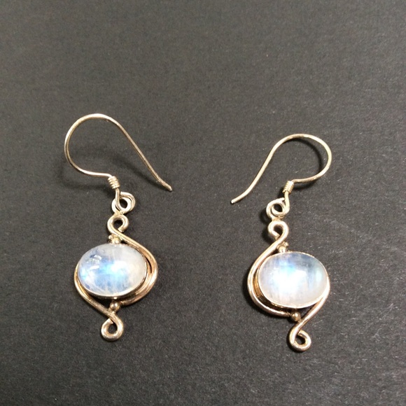 Sterling Silver & Moonstone earrings - Picture 1 of 4
